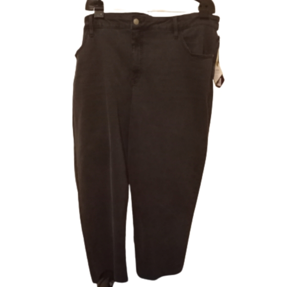 Ava & Viv Women's Washed Black Jeans With Raw Hem - Picture 4 of 9